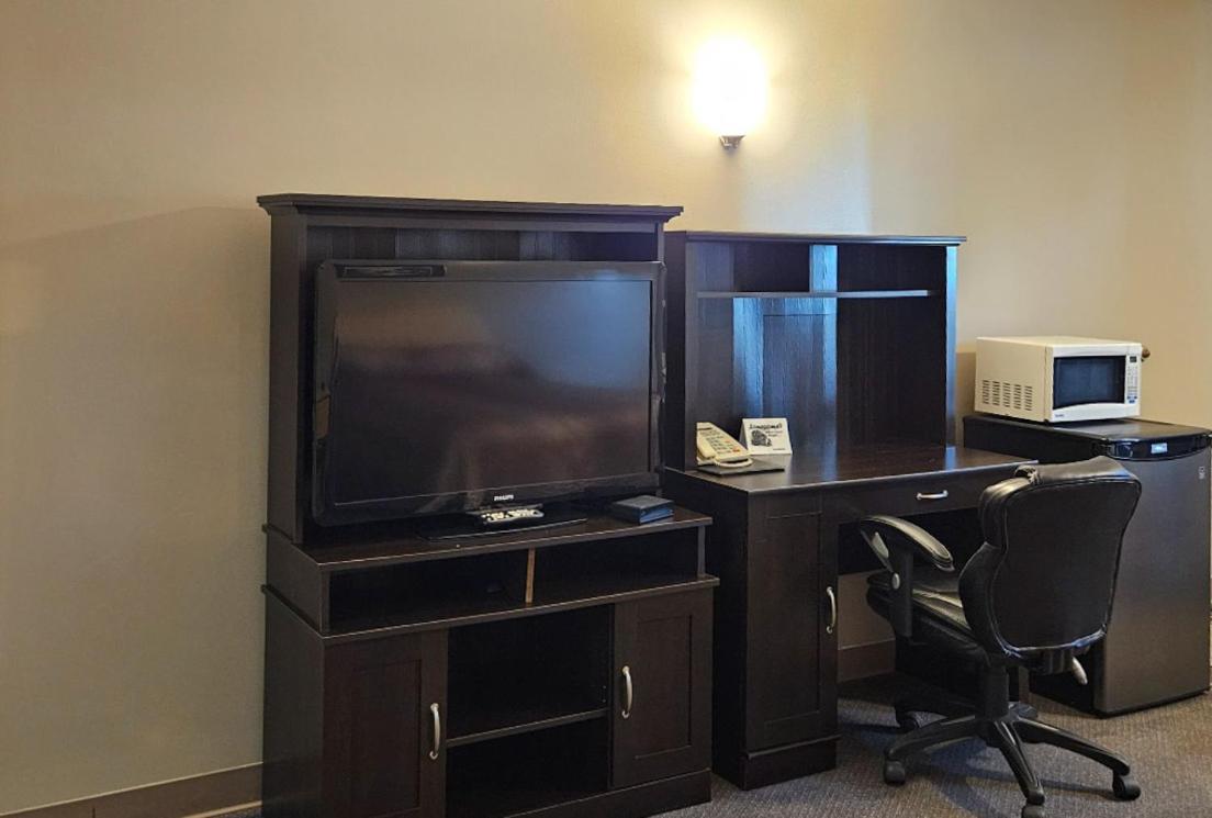 Perfect Inns & Suites Weyburn Exterior foto