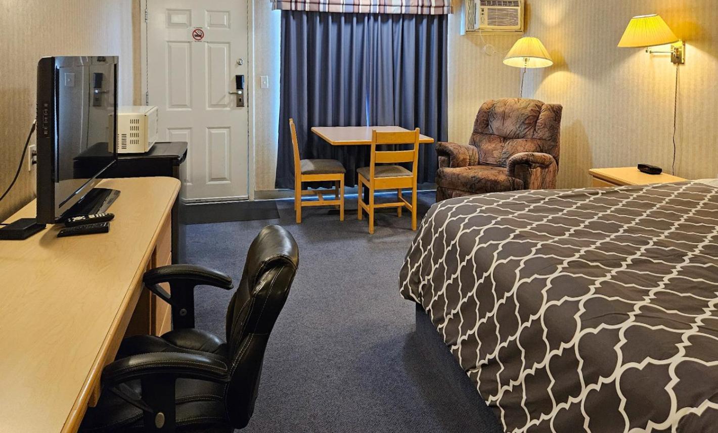 Perfect Inns & Suites Weyburn Exterior foto